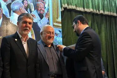 تجلیل از هنرمندان متولد تیرماه