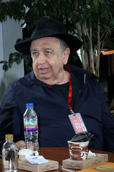 دومین روز سی و هفتمین جشنواره جهانی فیلم فجر در پردیس چارسو