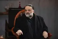 ببینید: همخوانی جالب علیرضا عصار با دختر جوان 