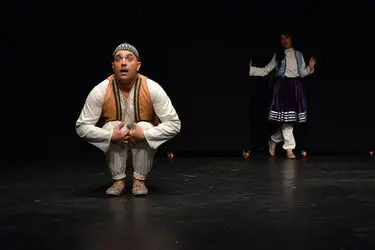 نمایش "چل گیس"در تالار چهارسو تئاتر شهر