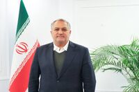 علیرضا تابش به سوگ مادر نشست