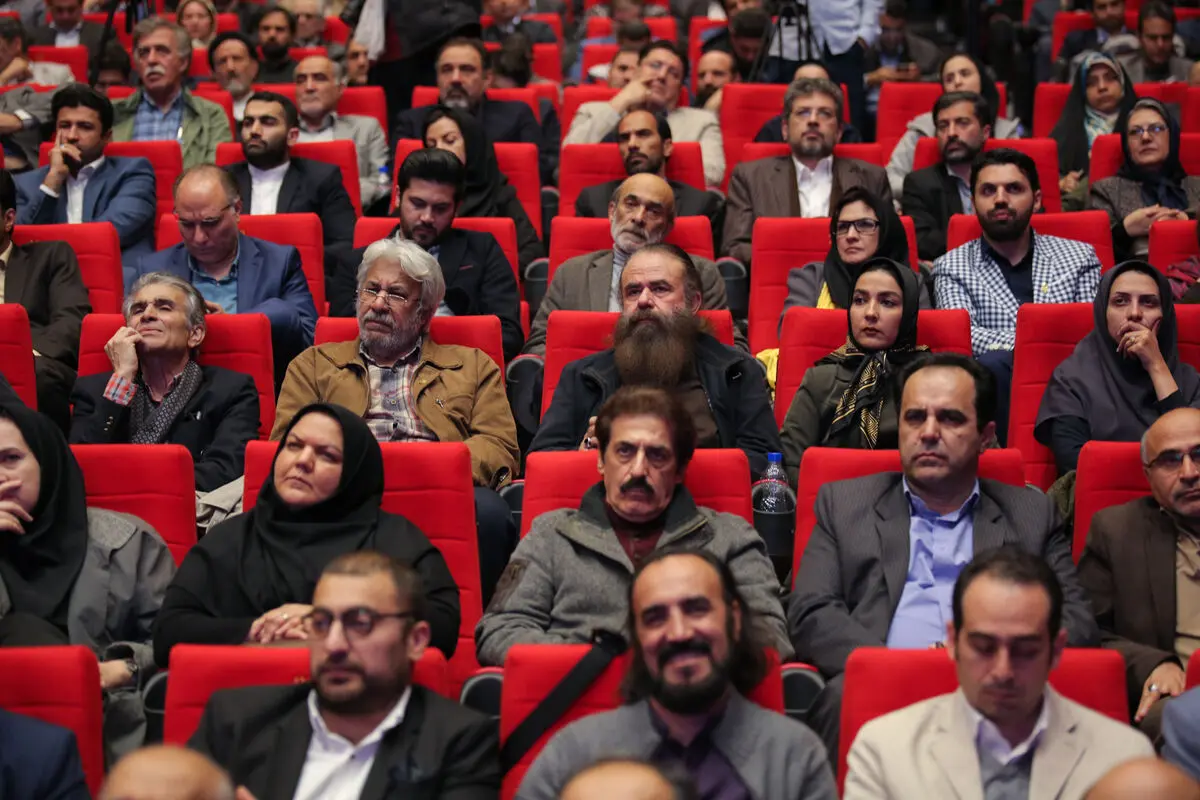 نشست شهردار تهران با اهالی فرهنگ و هنر