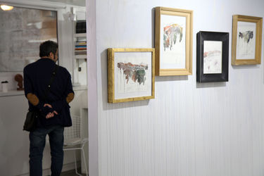 نمایشگاه آثار دو و سه‌بعدی شقایق عربی و فریدون آو در گالری دستان دو