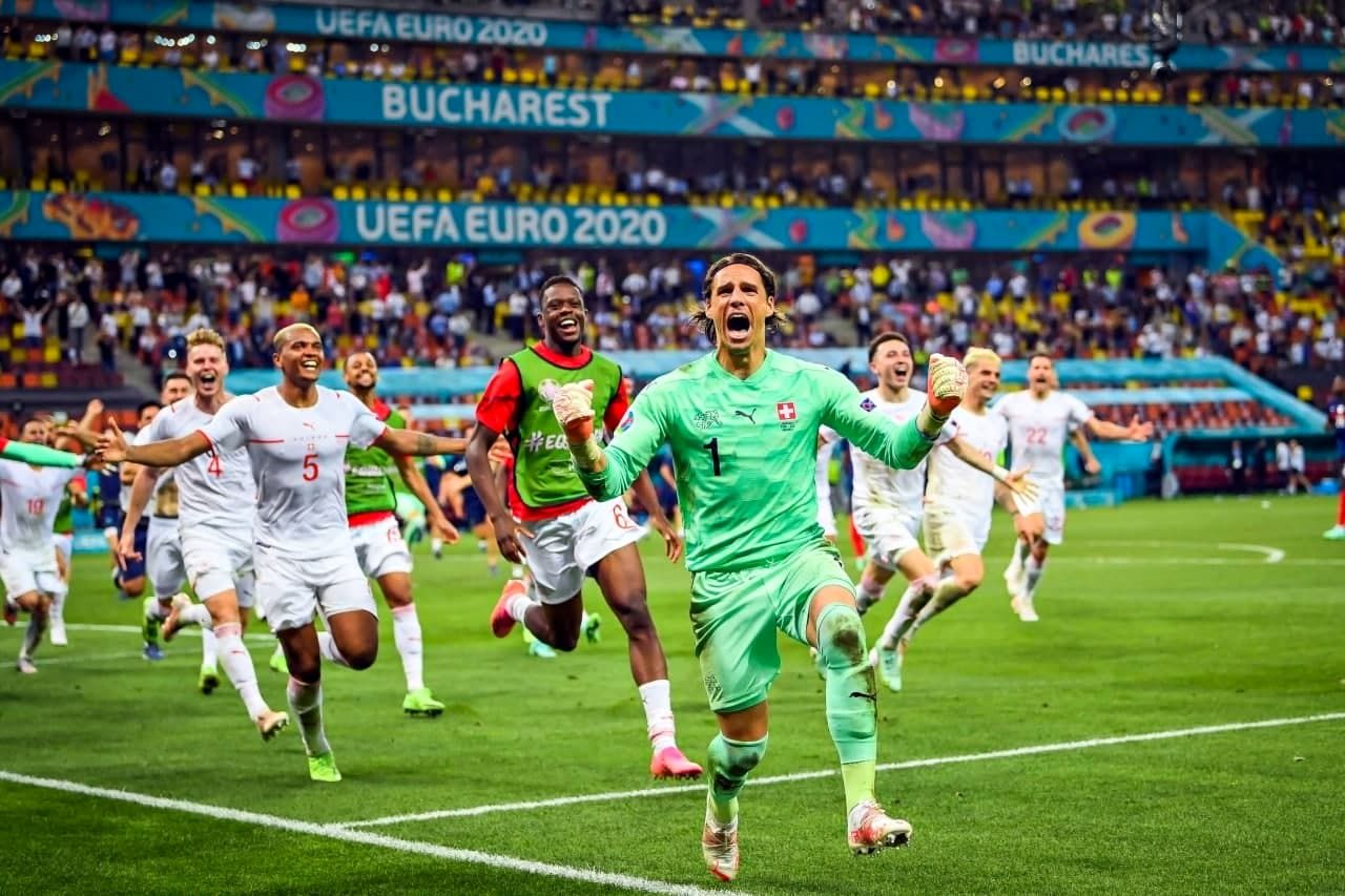 دروازه‌بان سوئیس: رابرت دنیرو نقش من را بازی کند