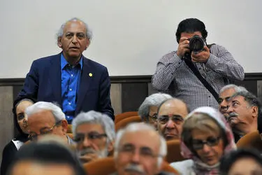تجلیل از هنرمندان پیشکسوت متولد فروردین ماه