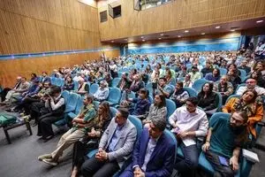 آیدین آغداشلو، علیرضا سمیع‌آذر، علیرضا خمسه، لیلی گلستان و عکس ها از رونمایی کتاب/ ببینید