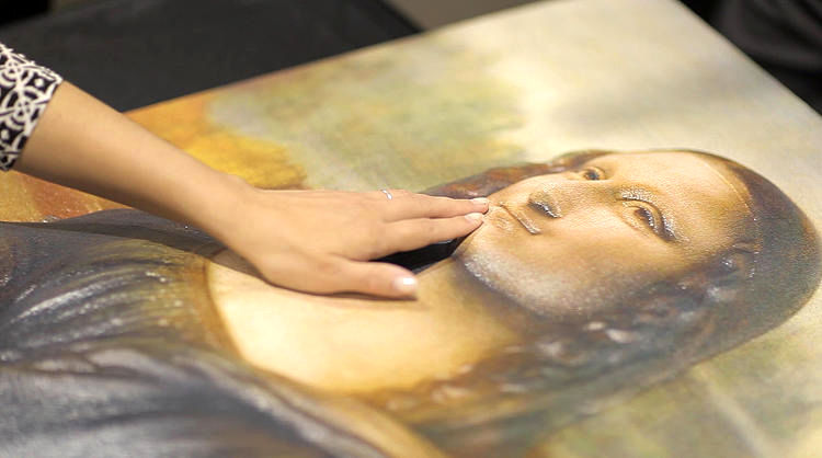 نابینایان می توانند این نقاشی‌ها را ببینند/ گزارش تصویری