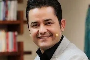 دوبلور معروف خواننده شد