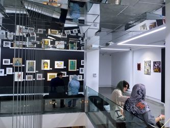 نمایشگاه آثار اکرم سرتختی با عنوان «رنگ زندگی» در گالری ثالث