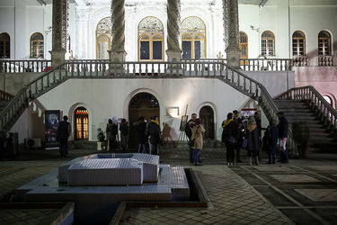 اکران مردمی فیلم "دنیا تنهایی کم ندارد" در موزه سینما