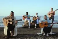 اجرای زیبای هنرمندان دختر و پسر از آهنگ "دریا دریا" گرشا رضایی/ فیلم