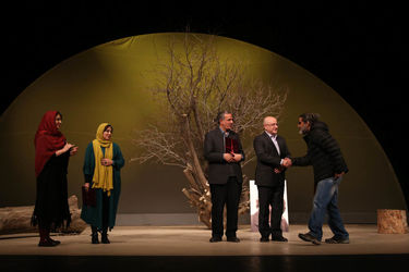 مراسم دومین جایزه محمود استاد محمد در سالن اصلی تئاتر شهر