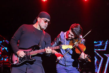 کنسرت بهنام بانی در سی و سومین جشنواره موسیقی فجر