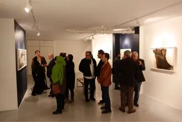 كتابگردي اهالي فرهنگ و هنر در شهركتاب فرشته