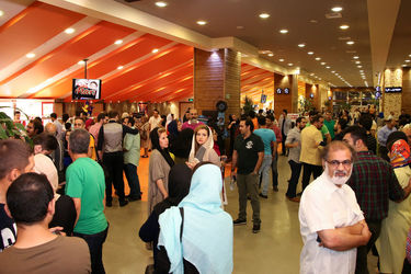 اکران خصوصی فیلم " همه چی عادیه " در پردیس سینمایی مگامال