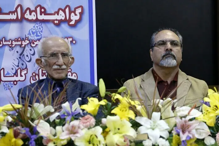امیرخانی:فتوشاپ دل نگرانی خوشنویسان است/شیرازی: امیرخانی پاسخ علیزاده را نداده است