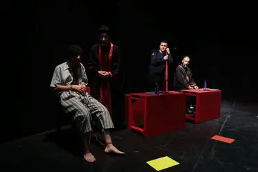 نمایش "شاهدین اعدام" در تماشاخانه مهرگان