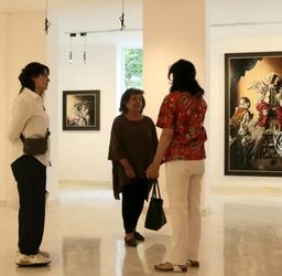 واحد خاکدان گالری ماه