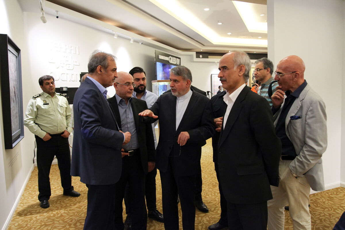 بازدید وزیر فرهنگ و ارشاد اسلامی از هفتمین حراج تهران