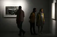 من روزی اینجا بودم/ گزارش تصویری ایران آرت از نمایشگاه آثار مهرداد کریمی را ببینید