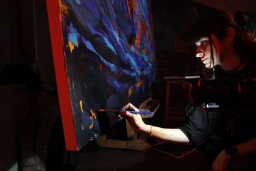 رنگ وستا در هفته دیزاین تهران در دانشکده هنرهای زیبا