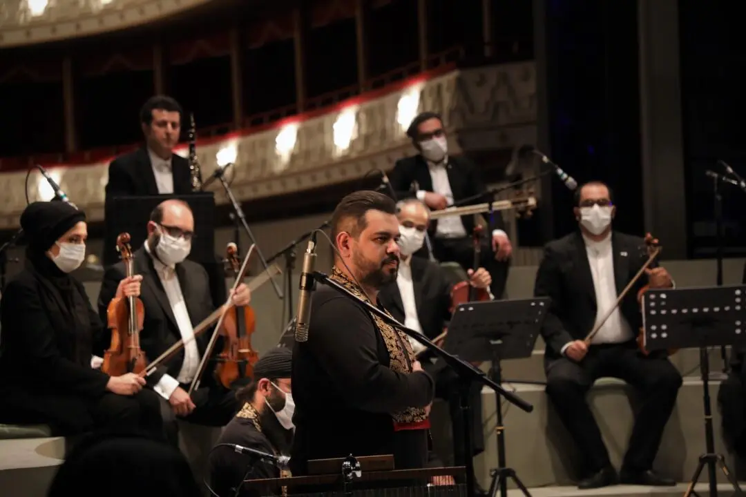 کنسرت آنلاین سالار عقیلی در تالار وحدت