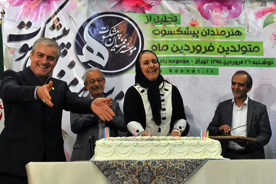 تجلیل از هنرمندان پیشکسوت متولد فروردین ماه
