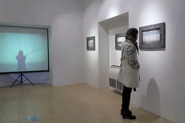 نمایشگاه عکس سکوت در عمارت روبرو