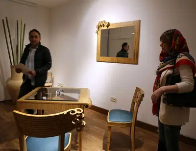 از مزون ابژه پاریس تا پروژه تهران/ عکس ها از آثار بیژن شافعی در گالری زمان هنر