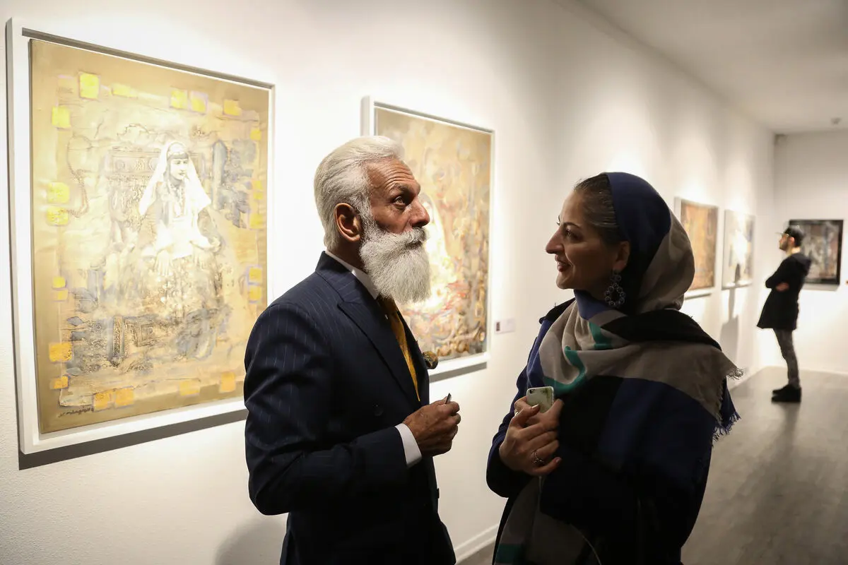 نمایشگاه نقاشی ناصر پلنگی و لباس بهنود جواهرپور در گالری آریانا
