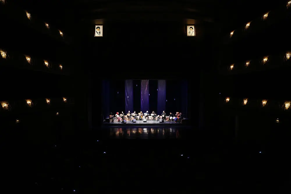 نیامدند! ارکستر سمفونیک صدا و سیما جشنواره موسیقی فجر را در تالار وحدت قال گذاشت!