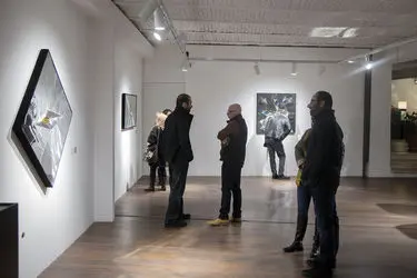 نمایشگاه آثار آینه‌کاری بابک سلیمانی در گالری آرت هاب آریانا