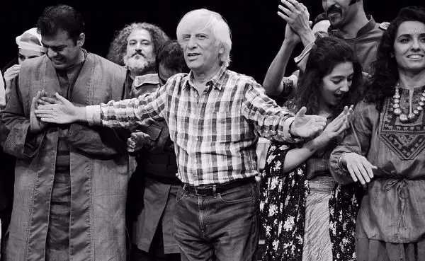 ویدئو: بهرام بیضایی، جشن تولد ۸۳ سالگی و معنای ایرانی