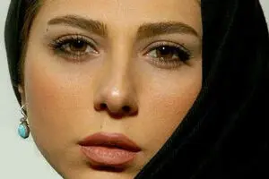 بازگشت رعنا آزادی‌ور با خیابان دیوار!