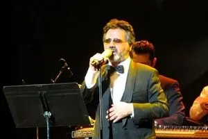 ببینید: معین یک ماه پس از ۷۴ سالگی در لس آنجلس 