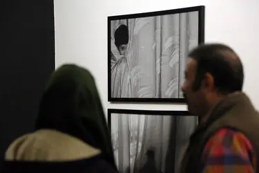 افتتاحیه نمایشگاه عکس یوریک کریم مسیحی با عنوان "تهران، غیر رسمی" در گالری دنا