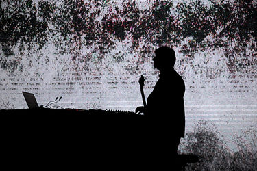 کنسرت لودوویکو اینائودی آهنگساز ایتالیایی در وزارت کشور