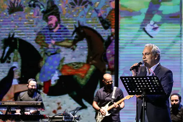 مهران مدیری در موسیقی هم می‌فروشد