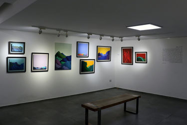 نمایش آثار الهام عظیمی، سحر شادمان و رضوان یارائی در گالری مژده