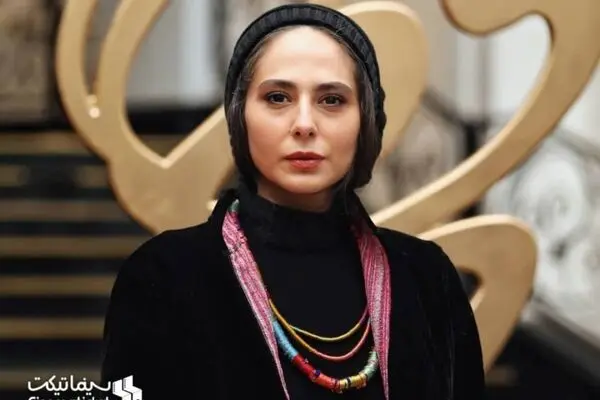 ببینید: سلبریتی ها و خوش پوش های جشن حافظ/ از رعنا تا آزاده صمدی و سایر دوستان/ فقط رضا عطاران از ماسک جدا نشد!