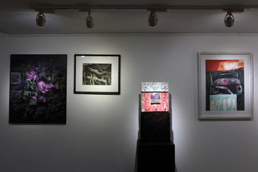 “Crowding” at Mojdeh Art Gallery featuring 15 artists 