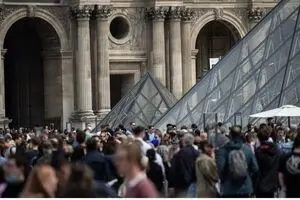 Naples to Paris, the Louvre invites Capodimonte to the city