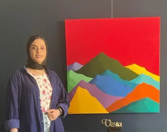 Rezvan Yaraei and Her Vivid Mountains with Vesta Color