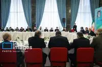 کدام هنرمندان عصر دیروز دوشنبه ۲۹ دی با محمدرضا عارف معاون اول رئیس‌جمهور دیدار کردند؟/عکس ها