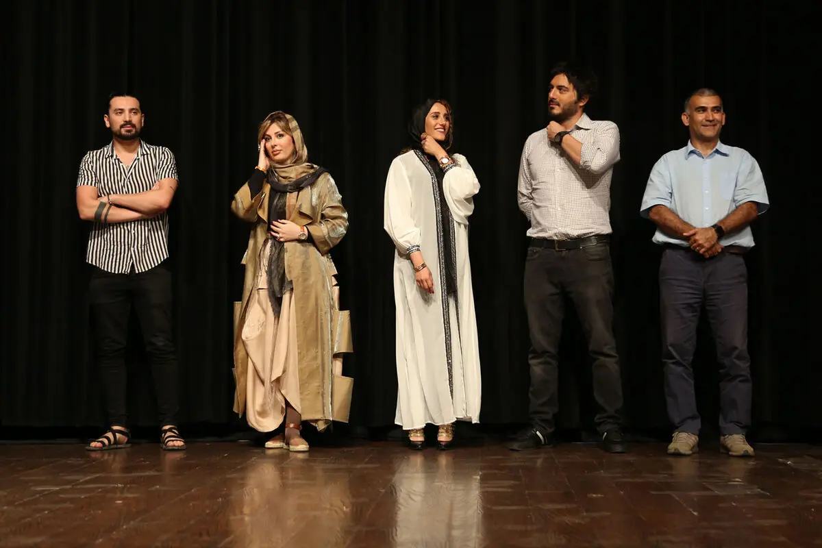 رونمایی از 