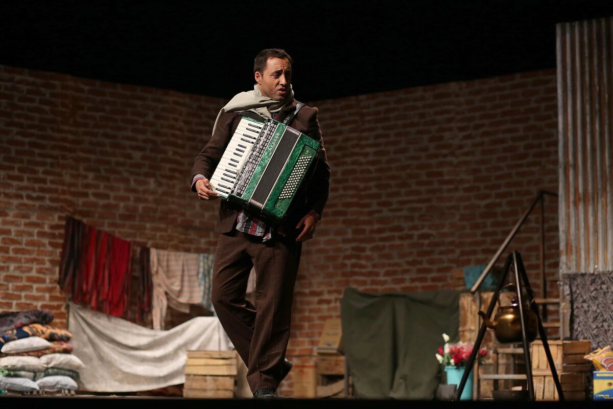 نمایش 