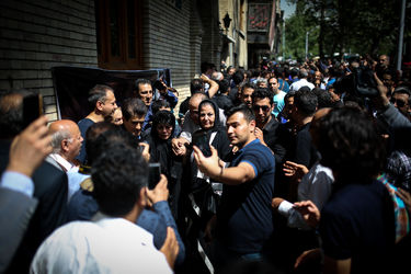 تشییع پیکر ناصر ملک مطیعی در خانه سینما