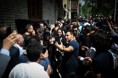 تشییع پیکر ناصر ملک مطیعی در خانه سینما