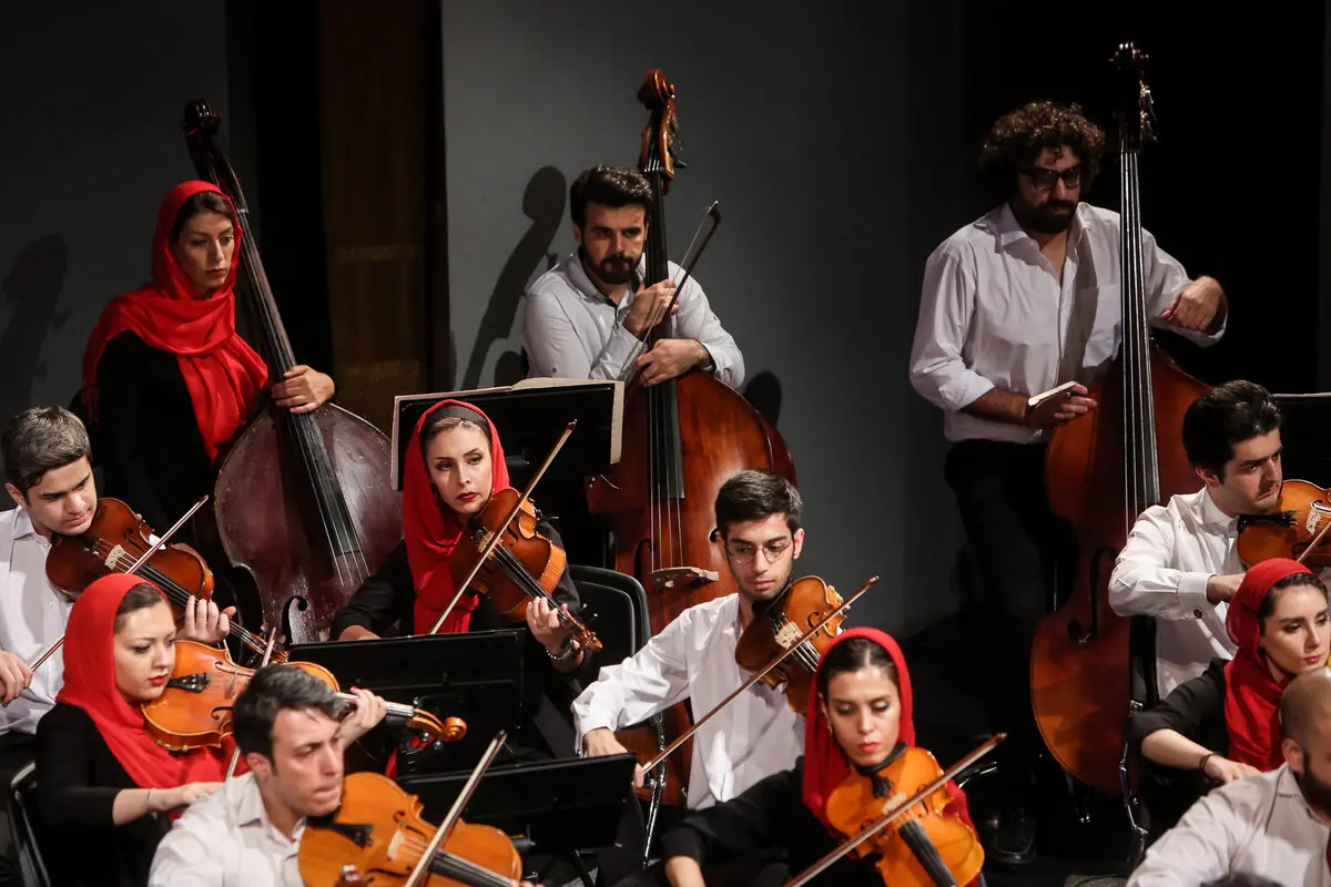 گزارش تصویری ایران‌آرت از اجرای ارکستر سمفونیک تهران در تالار وحدت/ سمفونی باشکوه پایتختی‌ها