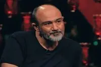 ویدئو: روایت تکان‌دهنده مهران غفوریان از کفش جفت کردن در هیئت و شفا گرفتن پدرش/ امام حسین بغلم کرد